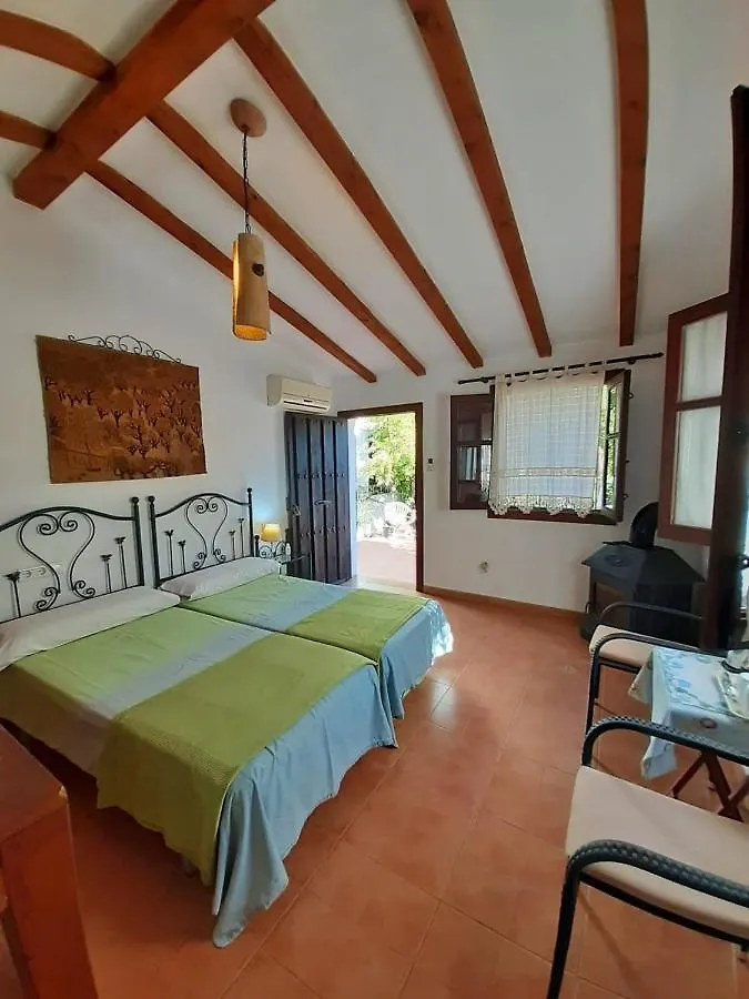 Escuela La Crujia Bed and Breakfast Velez Malaga 0*,  Spanje