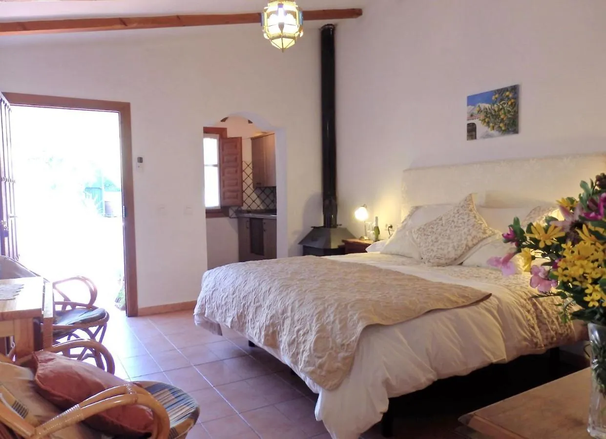 Bed & Breakfast Escuela La Crujia Bed and Breakfast Velez Malaga