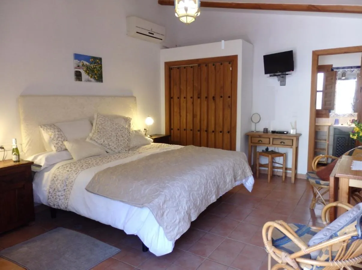 Escuela La Crujia Bed and Breakfast Velez Malaga 0*,